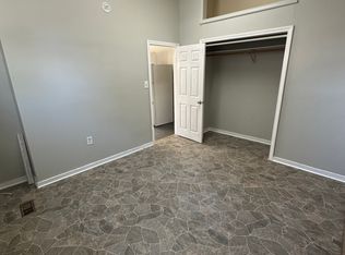 800 Hallett St #1A, Bridgeport, CT 06608