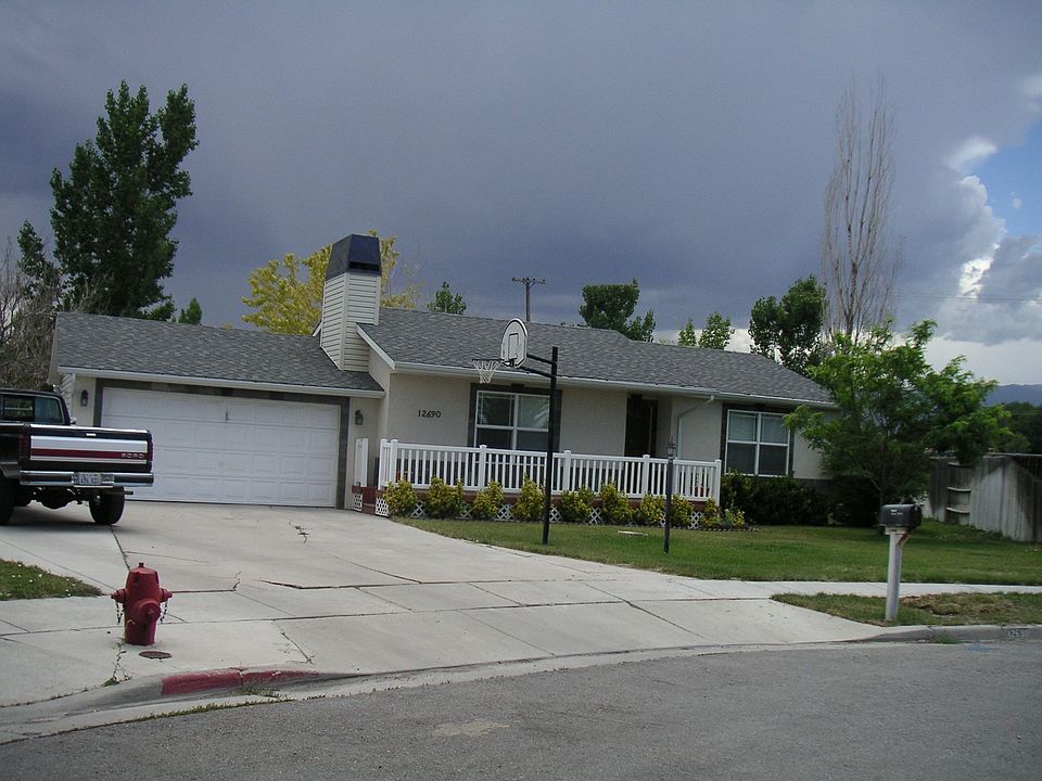1st image of 12690 Old Fort Cir
