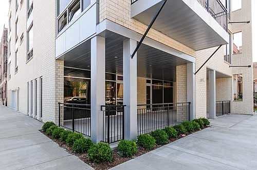 2nd image of 514 N Damen Ave #3S
