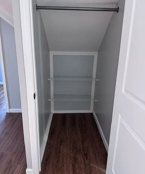 4429 Maplecrest Ave — Photo 25