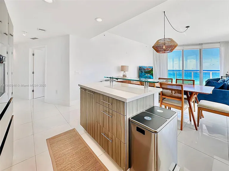 6700 Indian Creek Dr #Penthouse 2 — Photo 5