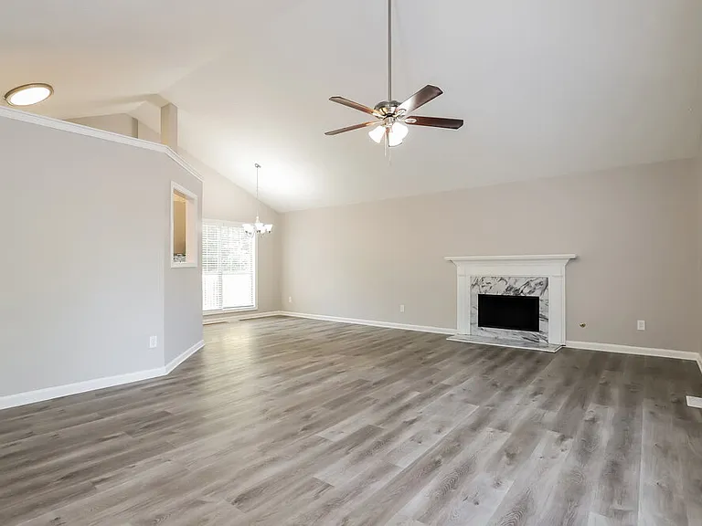 1393 Richland Creek Trl — Photo 5