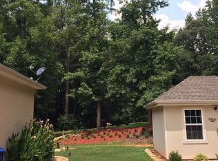 136 Trace Ln, Commerce, GA 30530