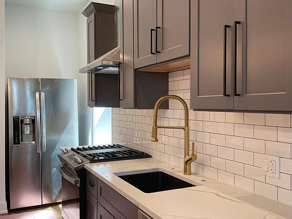 5th image of 2845 W Palmer St #1