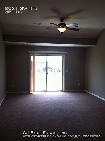 3 bed, $1,625 — Photo 3