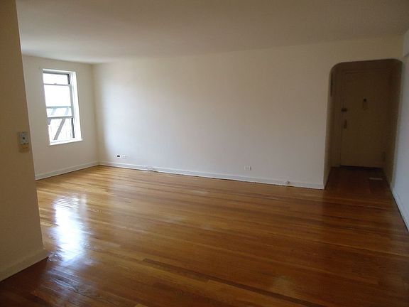 2nd image of 7281 113th St APT 6D