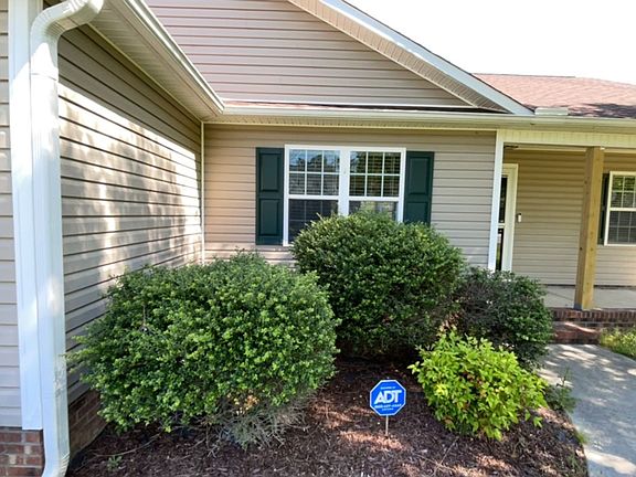 3rd image of 110 Flat Rock Ln