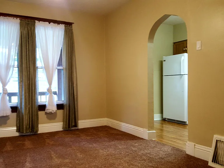 1629 Poplar St — Photo 13