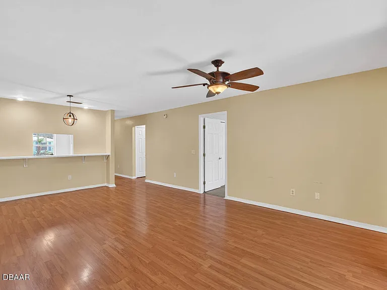 1133 Squirrel Nest Ln — Photo 22