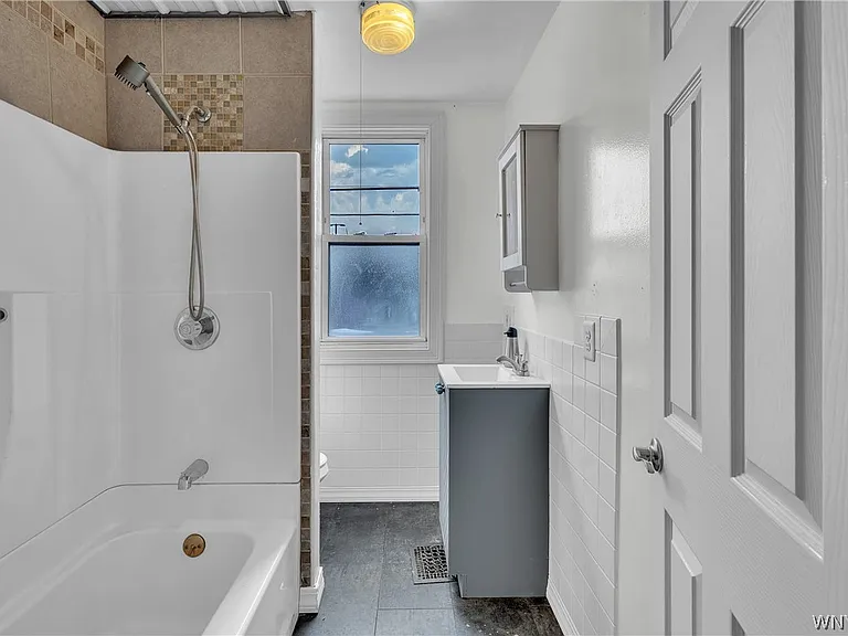 212 Lockwood Ave #1 — Photo 17