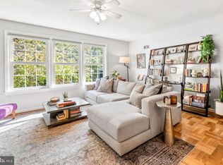 623 Azalea Dr APT 4, Rockville, MD 20850