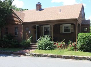 11 Cloverdale Ave, Salem, MA 01970