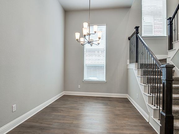4th image of 3511 Meridian Ave