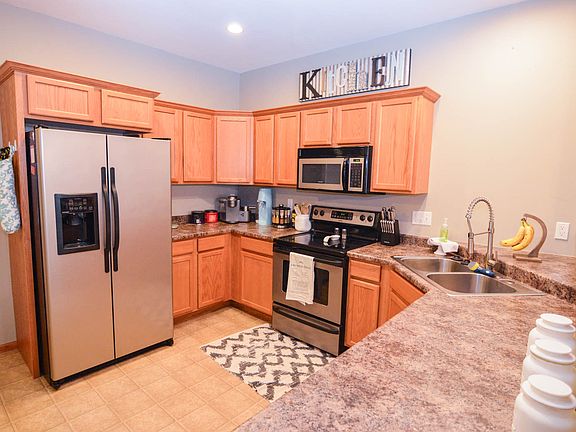 Spacious Kitchen