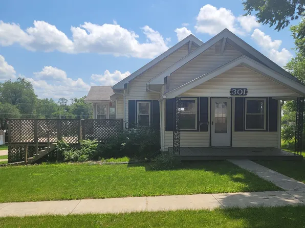 301 W Van Buren St, Mount Ayr, IA 50854