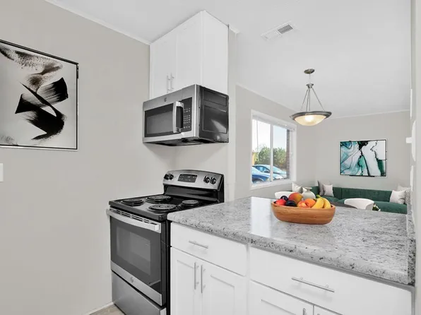 Vue Apartment Homes