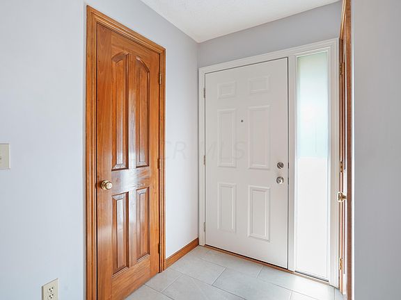 5th image of 275 Winter Hill Pl
