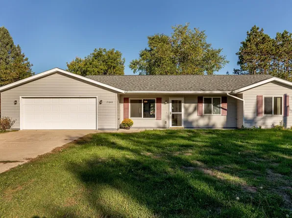 31060 Pine St, Pequot Lakes, MN 56472