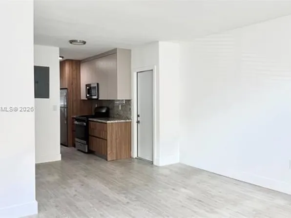 650 Lenox Ave APT 3, Miami Beach, FL 33139