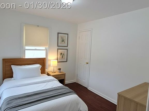 5th image of 2194 E Bristol Rd