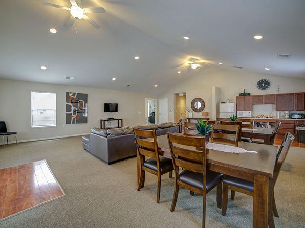 1100 Arneman Ct #4B-2BA-1476SQFT