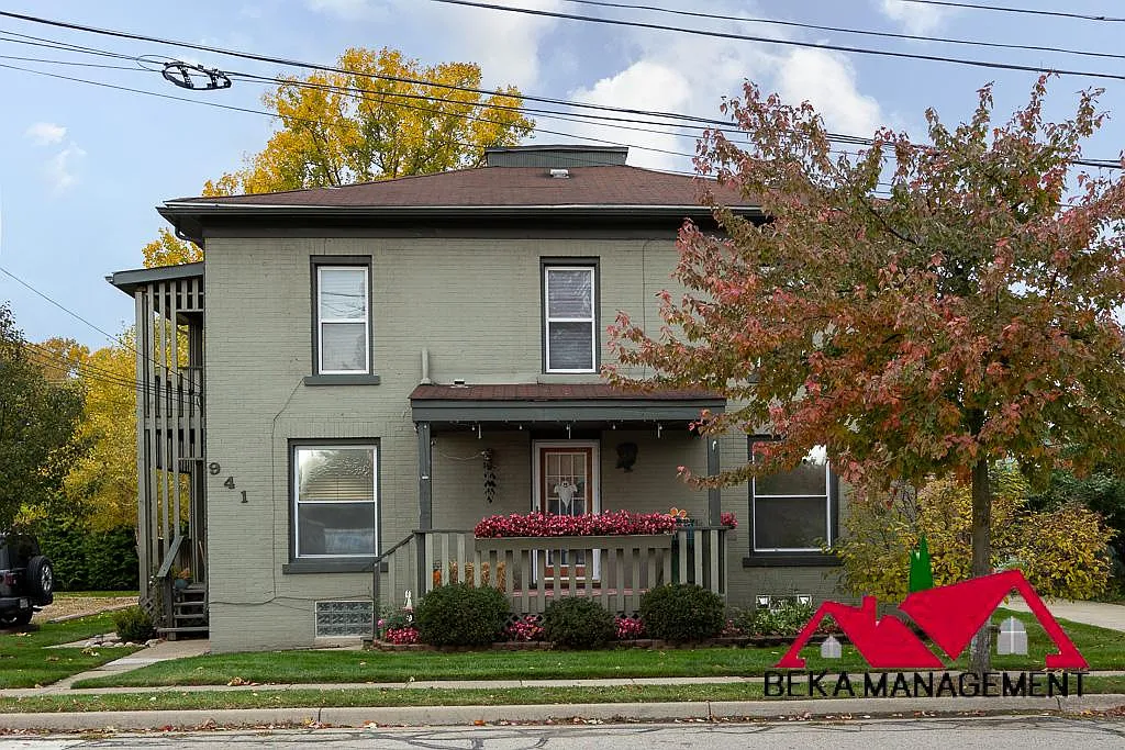 Building Photo - 941 Starkweather St #6