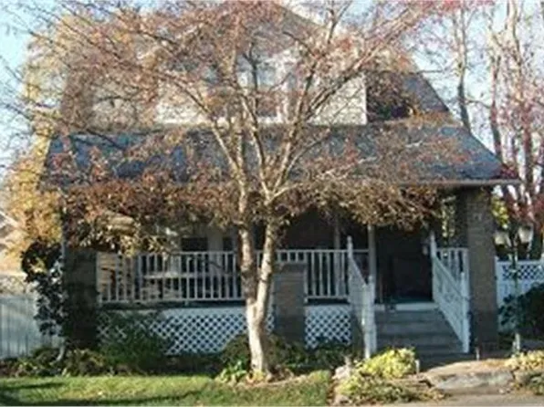 1020 Sycamore St, Muscatine, IA 52761