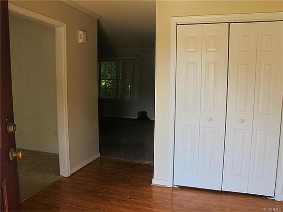 4th image of 6713 Fox Downs Dr