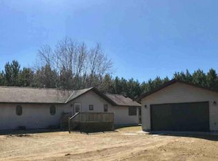 618 2nd St SE, Menahga, MN 56464