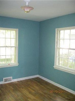 5th image of 333 E Cowley Ave