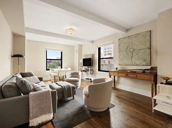 200 E 16th St APT 8DE, Manhattan, NY 10003