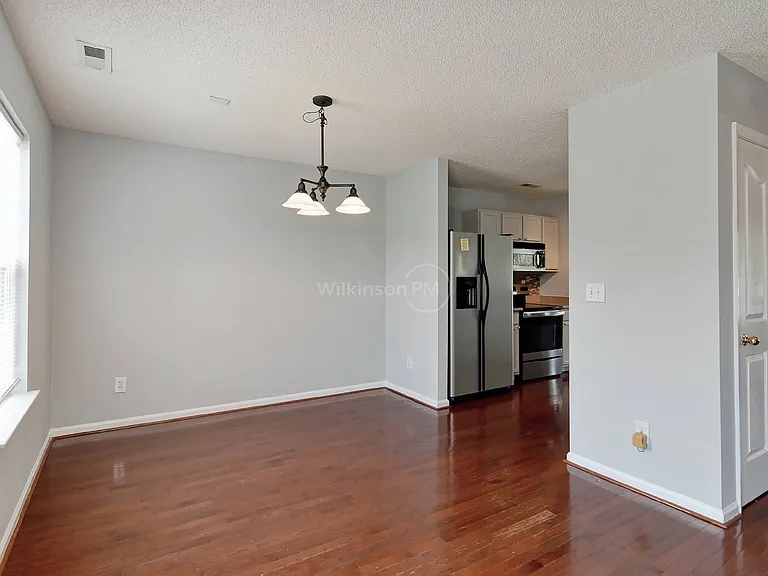 10420 Yellow Rose Ln — Photo 12