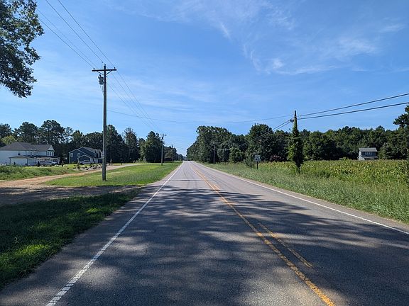 5th image of 8704 Sherrills Ford Rd #3