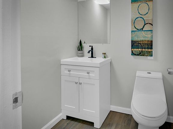 4th image of 2094 Carefree Ln