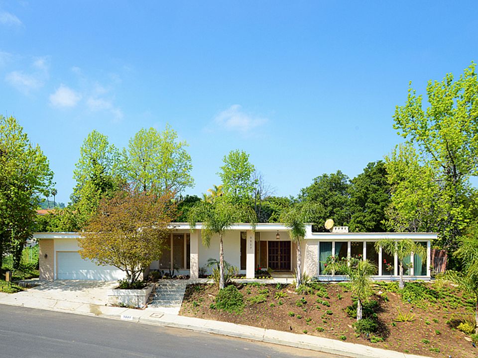 1st image of 3227 Elvido Dr
