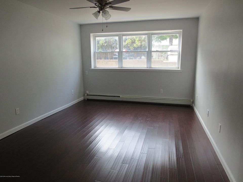 2nd image of 402 4th Ave #103