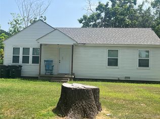 1554 S Hickory Ave, Bartlesville, OK 74003