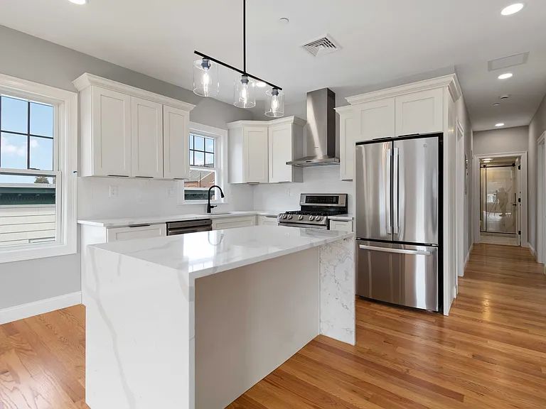 20 Alston St #20 — Photo 12