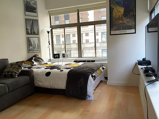 Rented by Bouklis Group | media 53