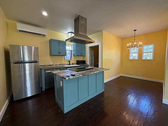 4th image of 317 E Myrtle St #A