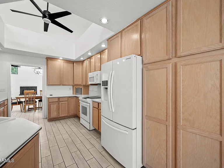 8479 N 84th Pl — Photo 33