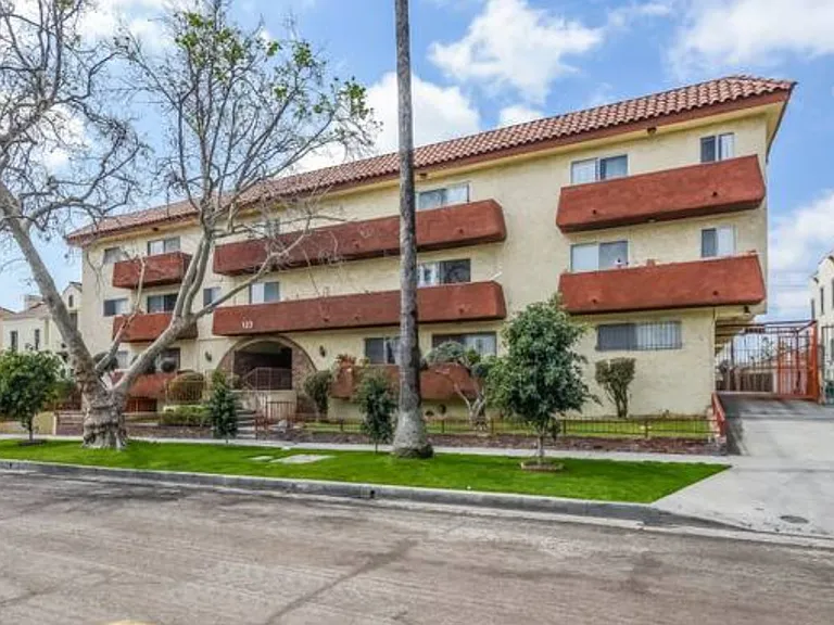 123 S Catalina Street — Photo 1