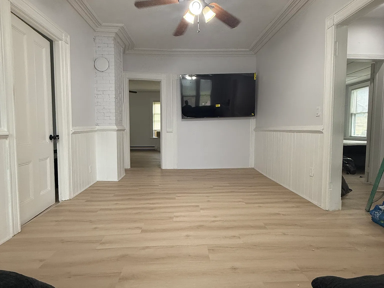 3 bed, 1400 sqft, $2,250 — Photo 2