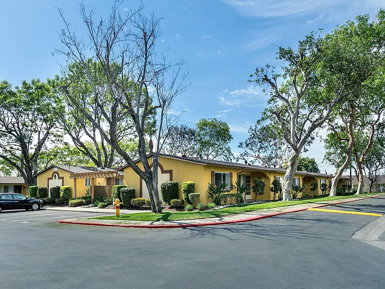 Casitas Apartments — Photo 8