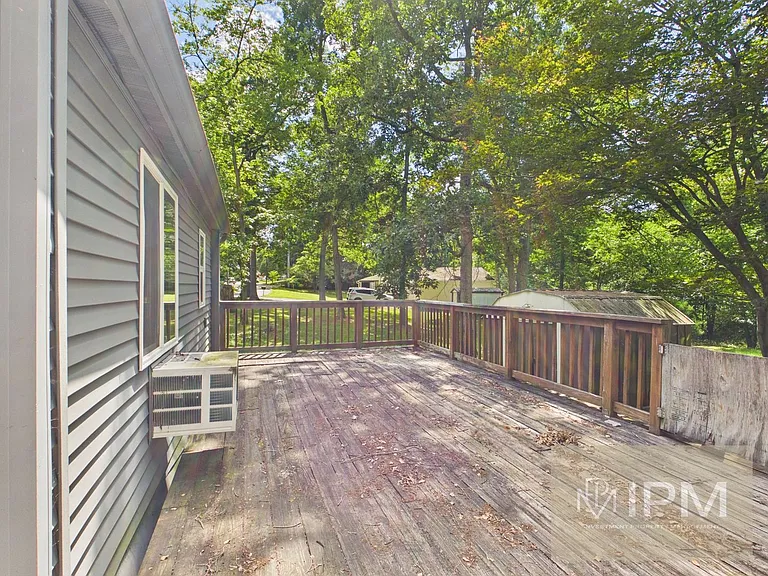2451 Log Cabin Rd — Photo 9