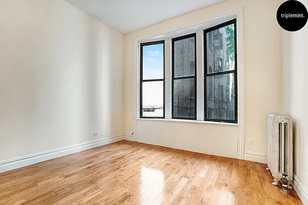 Rented by Triplemint | media 7