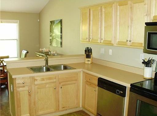 3rd image of 17118 Excalibur Cir