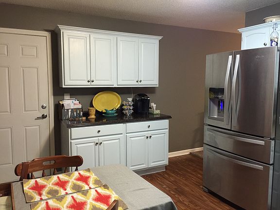 5th image of 2209 Henry Dr