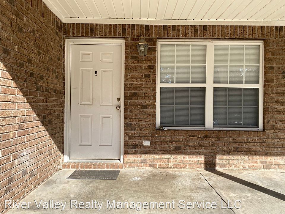 1st image of 305 Cedar Creek Dr APT A