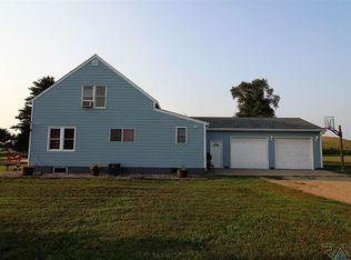 25566 452nd Ave, Montrose, SD 57048